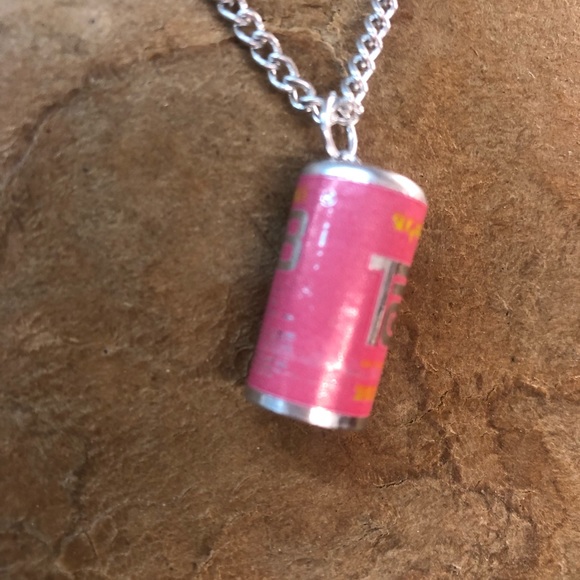 Vintage 70’s-80’s costume jewelry- Tab soda pop can on chain - Picture 2 of 5